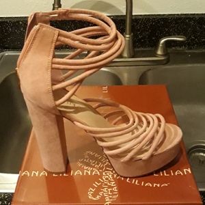 Size 11 Pink MAKE A OFFER LOOKING TO SELL TODAY